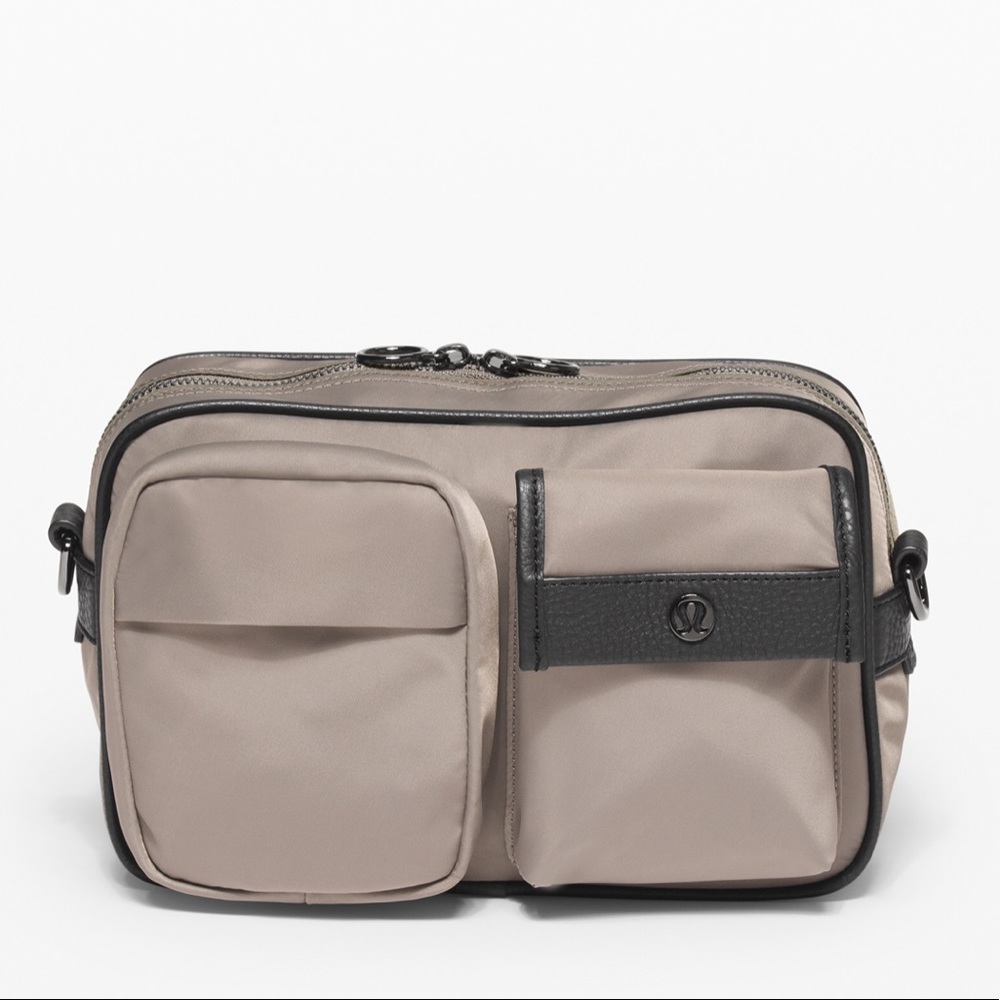 🌟lululemon convertible hip pack🌟